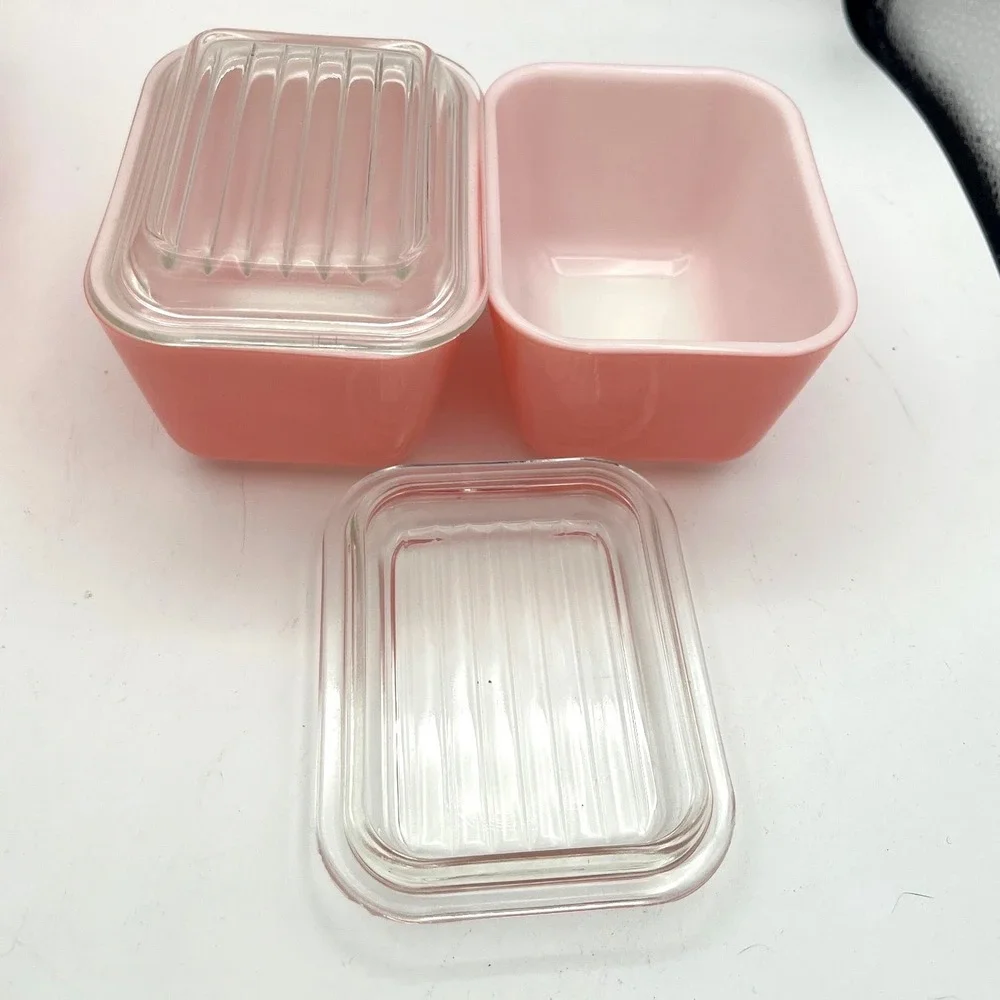 Vintage Pink Pyrex Refrigerator Set  8 pc 501 501 502 503 With Lids